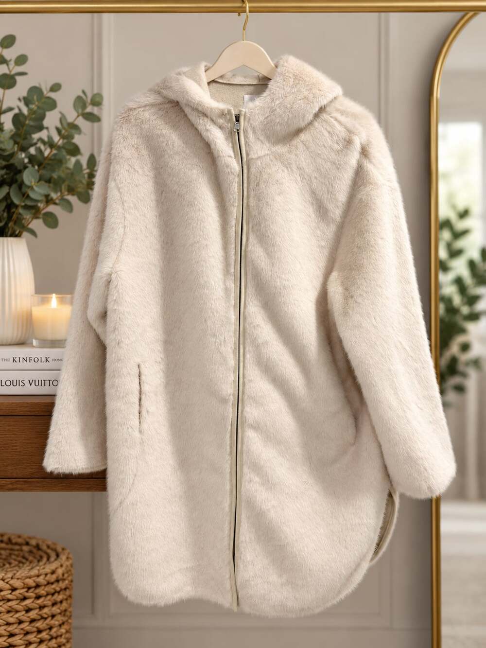 NWT Angel Wings by Lucy MacGill Faux Fur Hooded Zip-Up Jacket Beige M/L